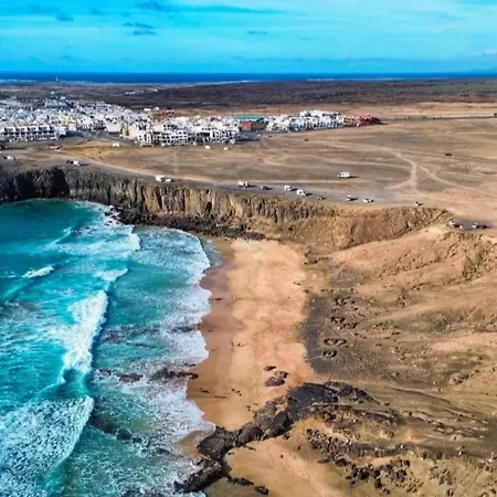 アパート Fuertevida